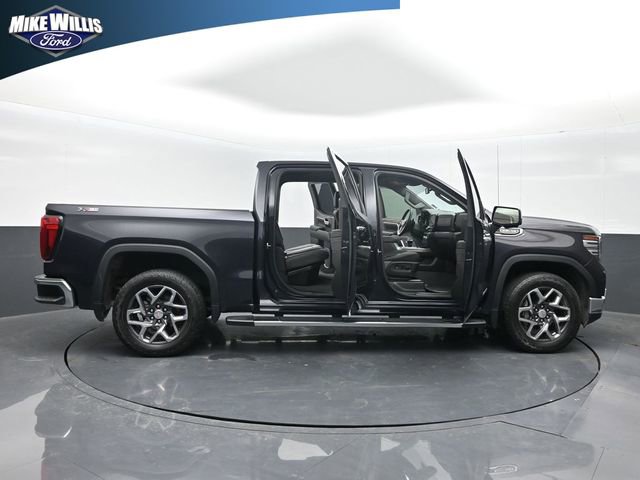 Used 2023 GMC Sierra 1500 SLT w/ SLT Premium Package AWD/4WD image 27