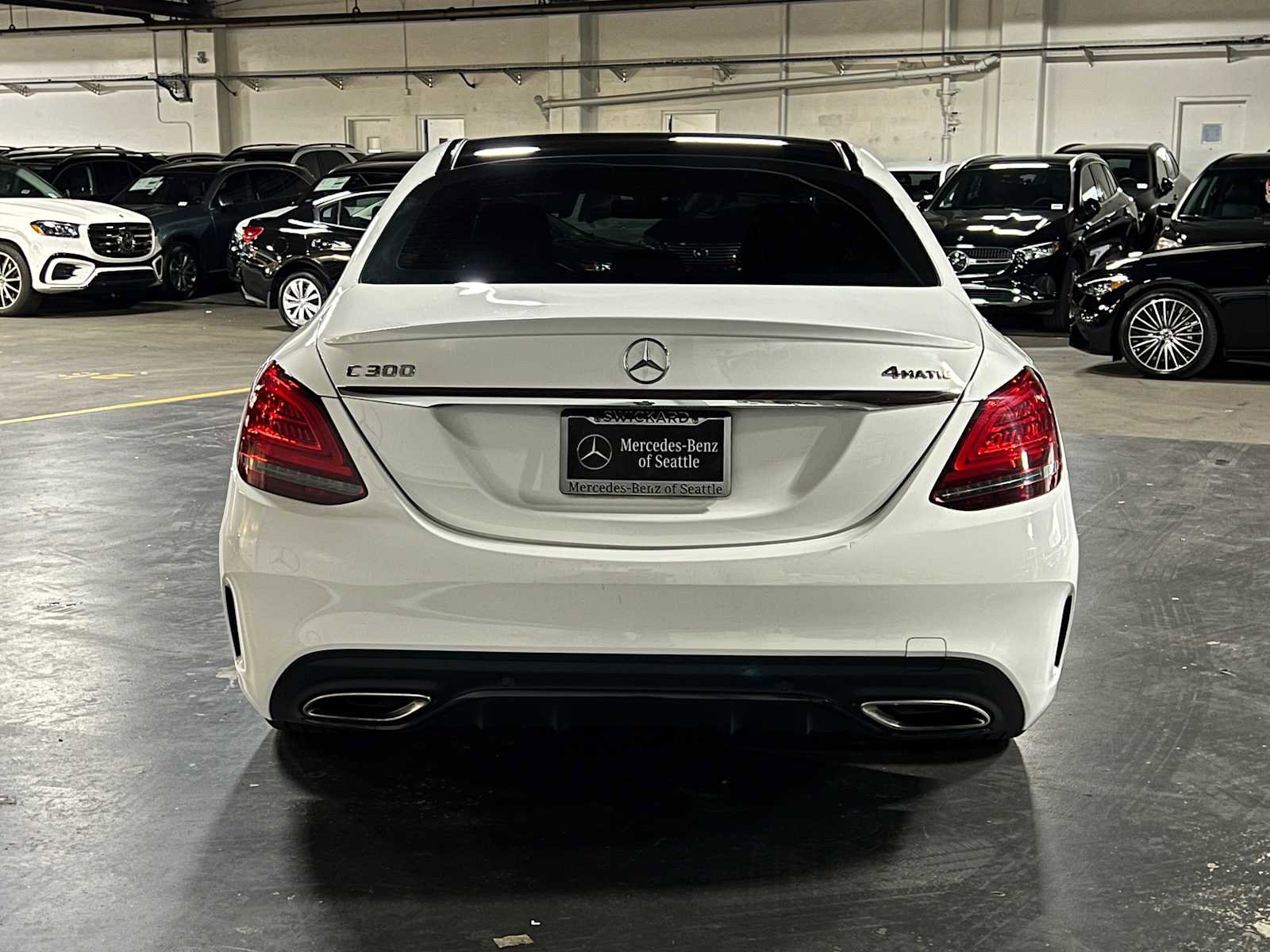 Used 2019 Mercedes-Benz C 300 4MATIC Sedan image 4
