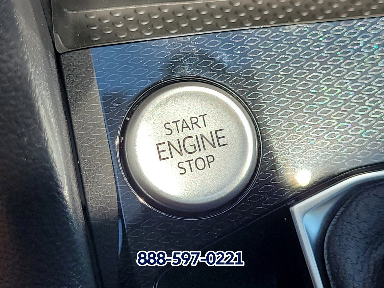 New 2025 Volkswagen Taos SE image 15