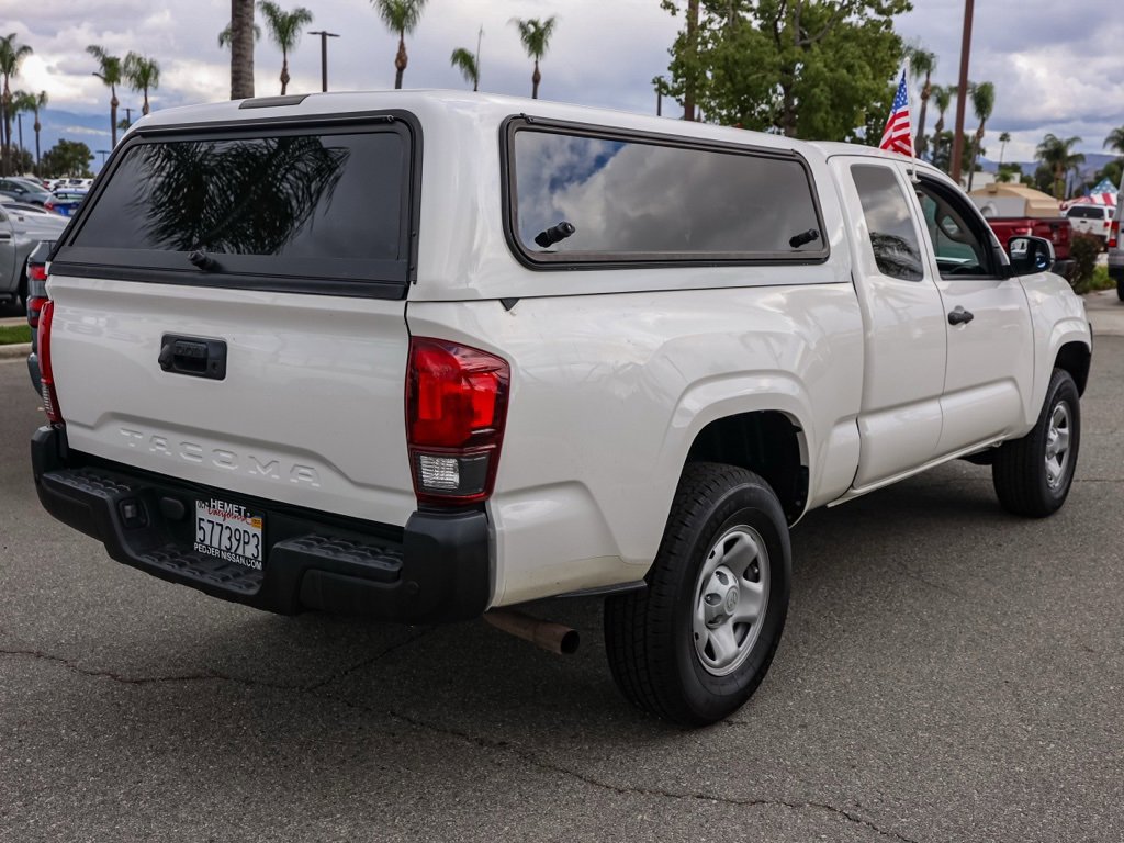 Used 2022 Toyota Tacoma SR image 5