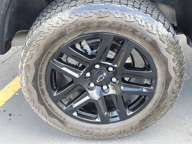 Certified 2023 Chevrolet Colorado Trail Boss w/ Technology Package AWD/4WD image 5