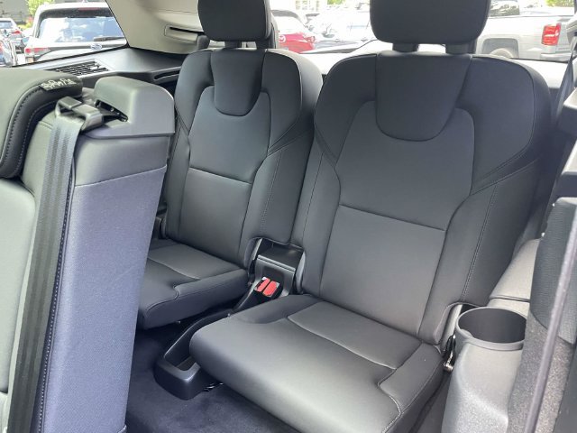 New 2026 Volvo XC90 B6 Plus w/ Protection Package AWD/4WD image 18