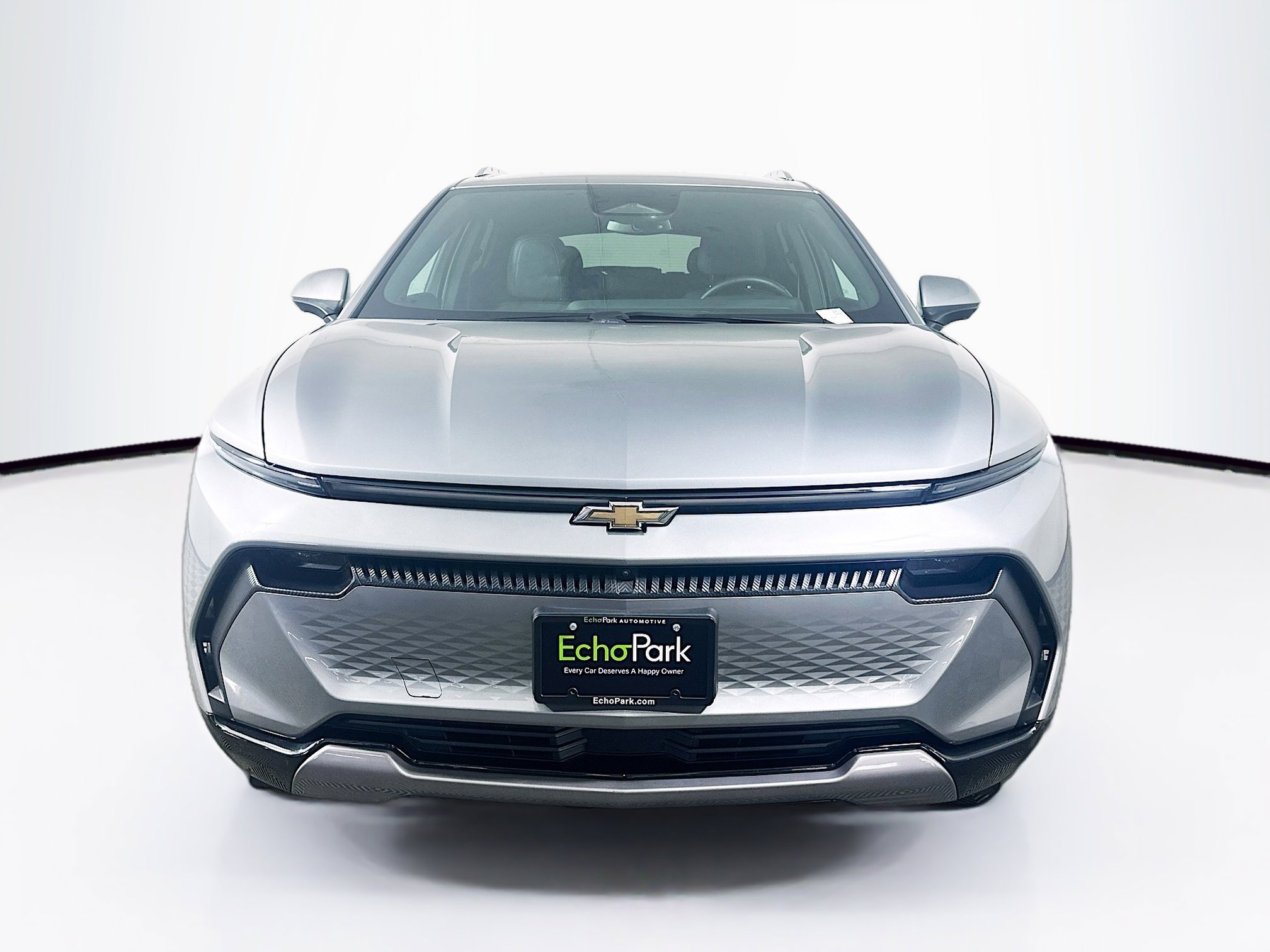 Used 2025 Chevrolet Equinox EV LT w/ Convenience Package image 2