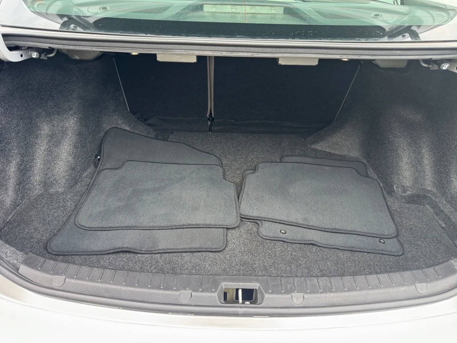 Used 2013 Toyota Corolla L FWD image 26