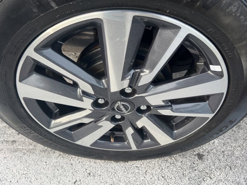 Certified 2023 Nissan Versa SV image 37