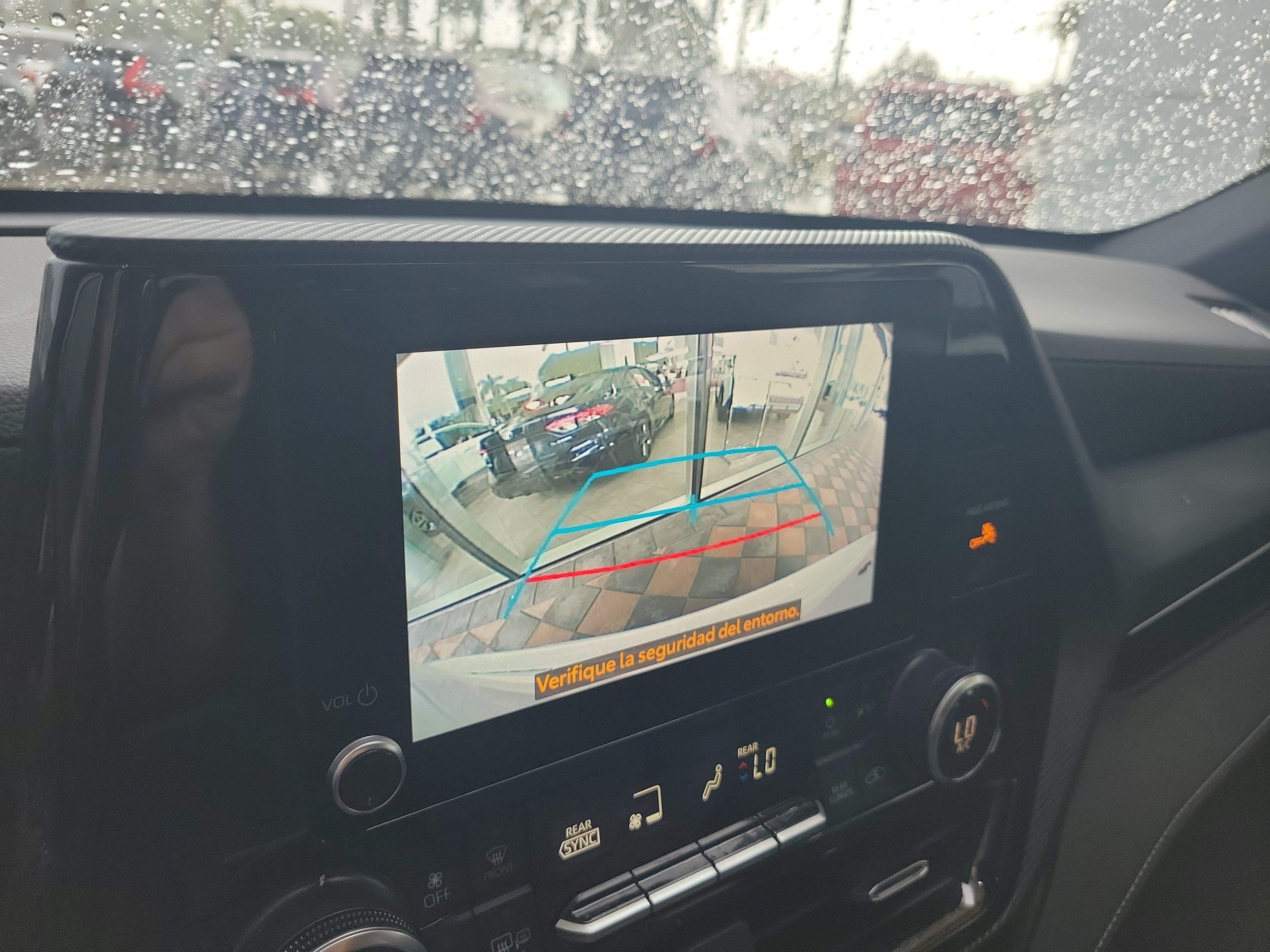 Used 2024 Toyota Highlander XSE FWD image 32