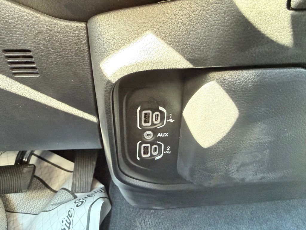 New 2026 RAM 1500 Express AWD/4WD image 24