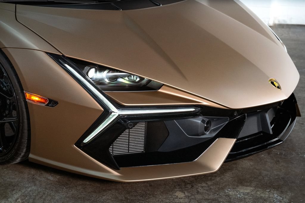 Used 2024 Lamborghini Revuelto AWD/4WD image 7
