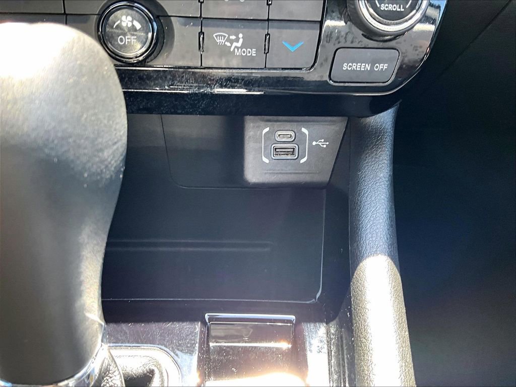 Used 2025 Jeep Compass Limited AWD/4WD image 27