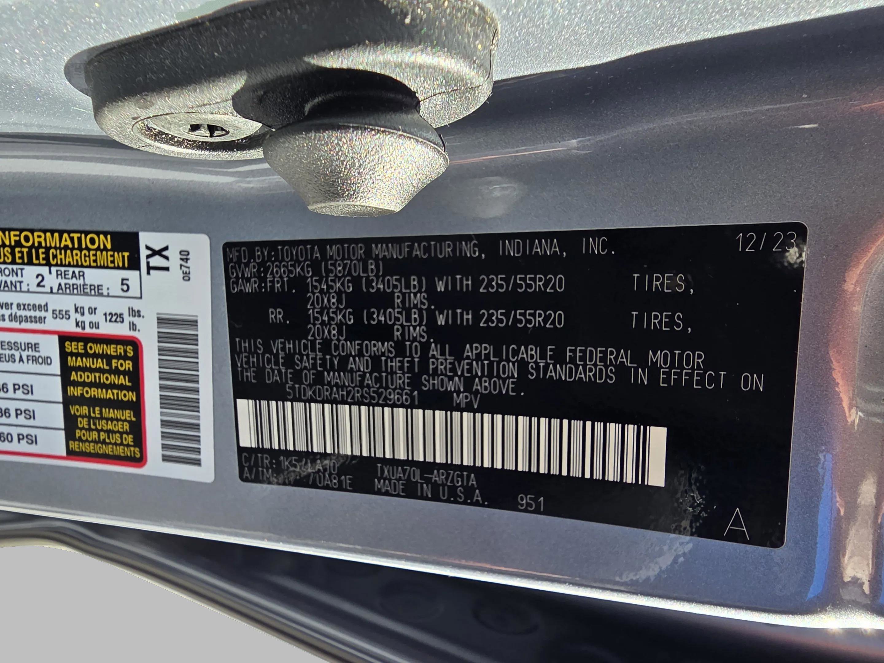 Used 2024 Toyota Highlander Platinum image 31