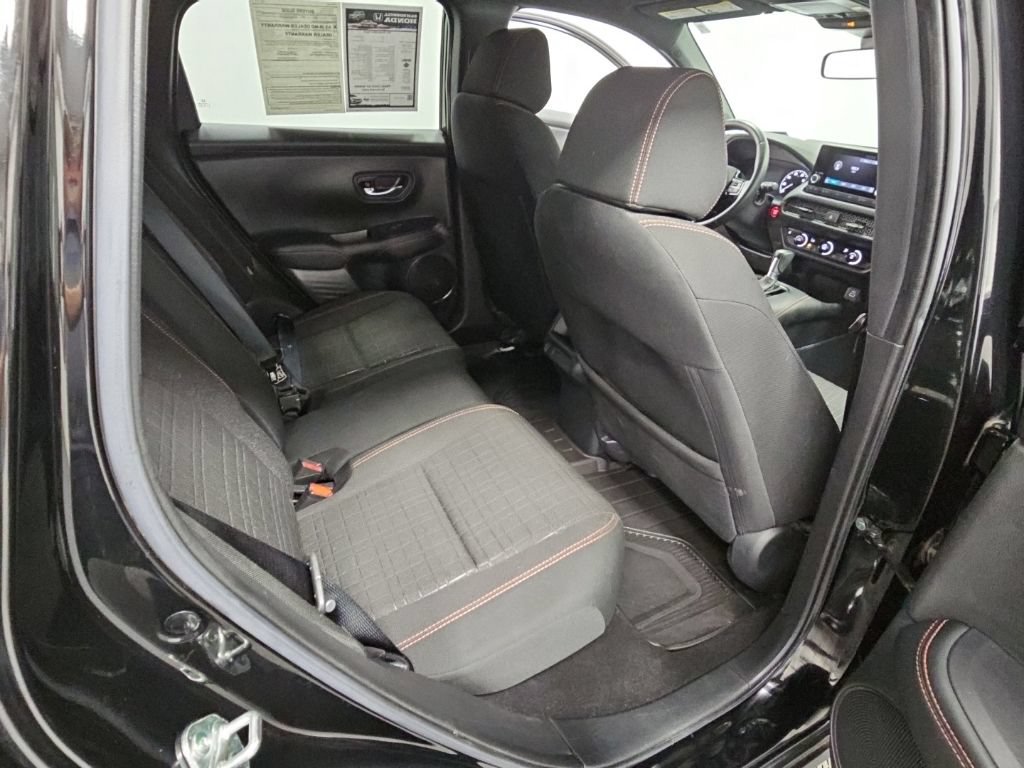 Used 2025 Honda HR-V Sport image 31