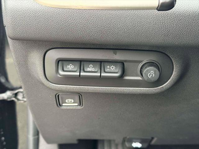 Used 2022 GMC Terrain Denali w/ LPO, 'HIT The Road' Package image 19