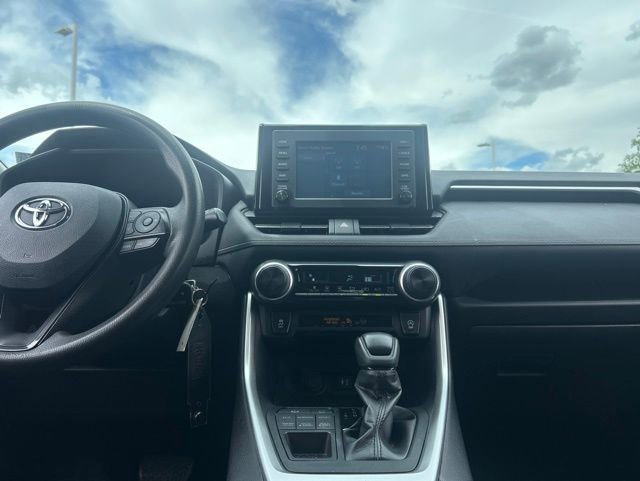 Used 2019 Toyota RAV4 LE w/ All Weather Liner Package AWD/4WD image 15