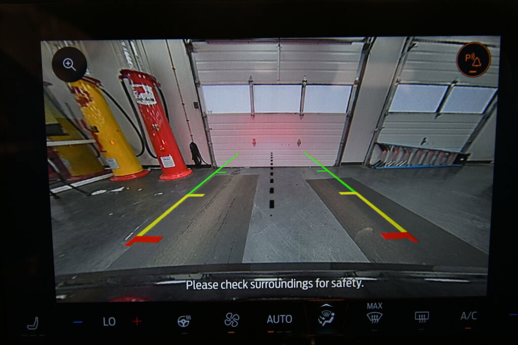 Used 2025 Ford Mustang Premium RWD image 18