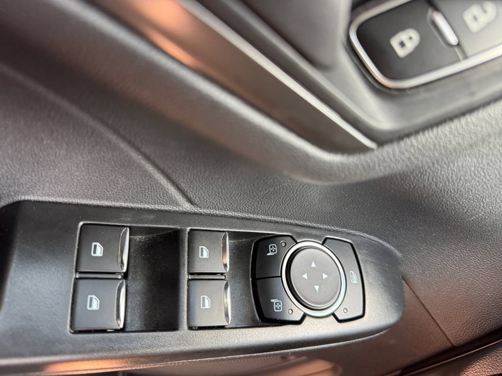 Certified 2025 Ford Escape Active AWD/4WD image 39