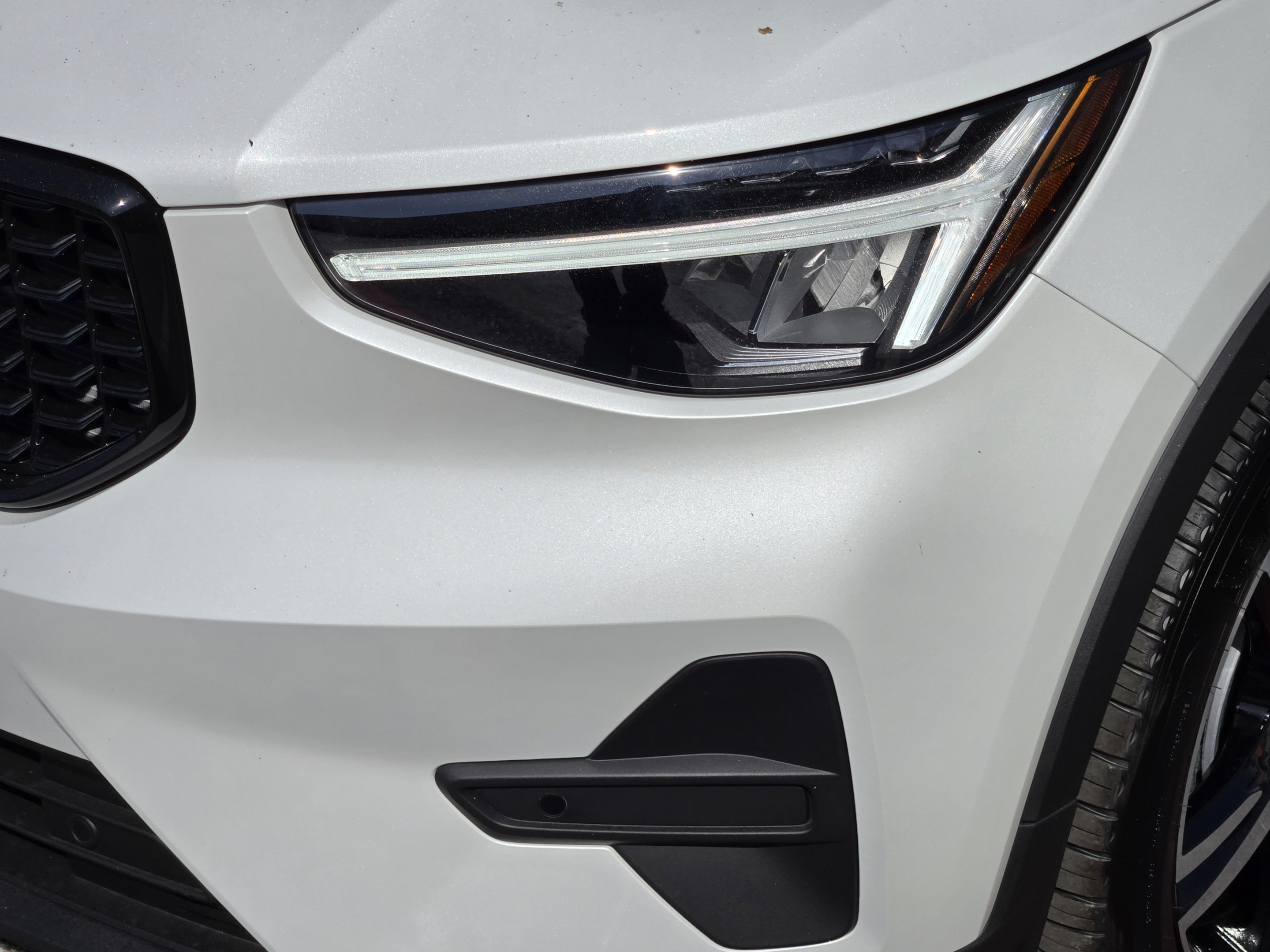 New 2026 Volvo XC40 B5 Core w/ Protection Package Premier AWD/4WD image 28