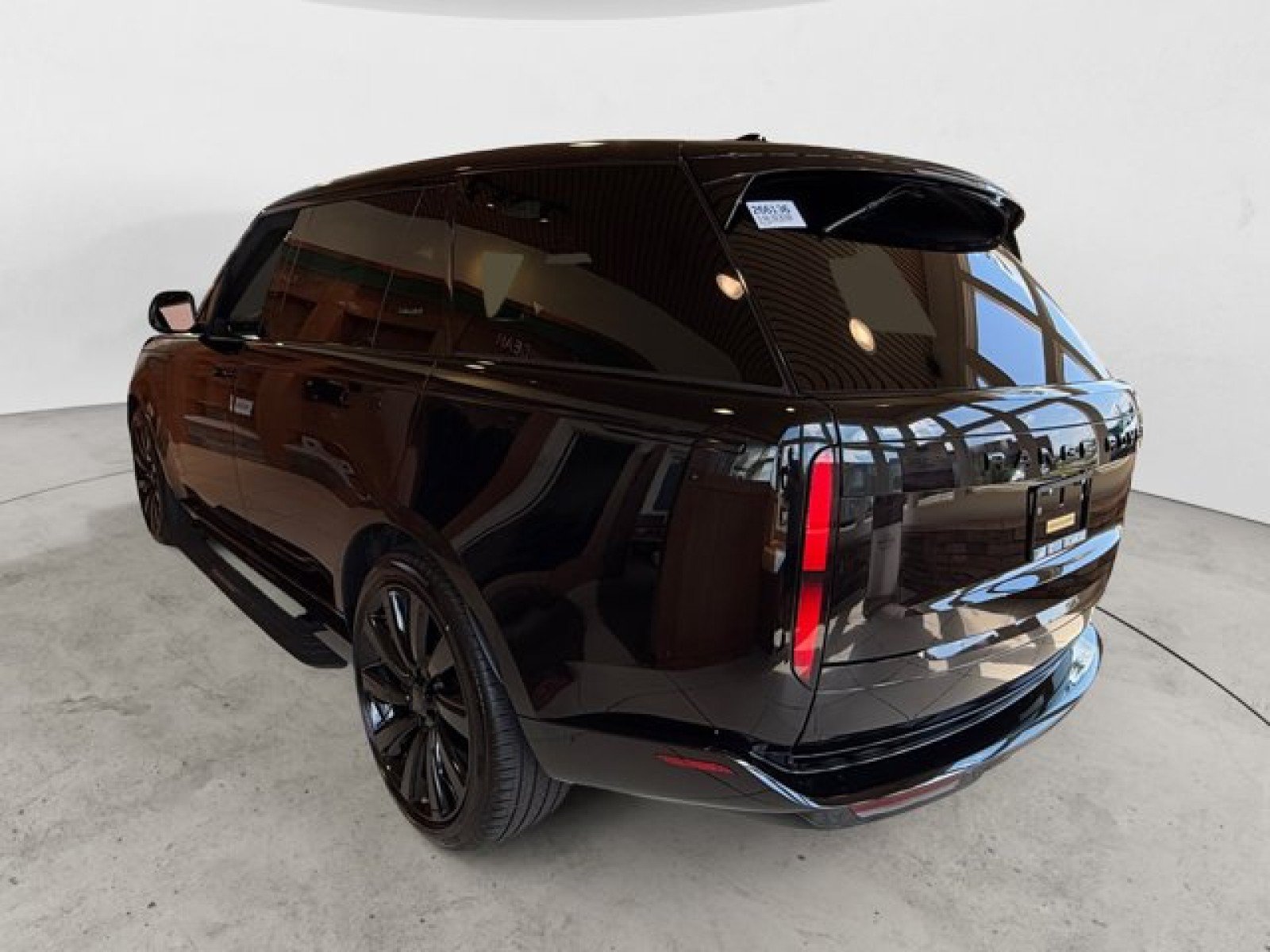 New 2026 Land Rover Range Rover Long Wheel Base SV AWD/4WD image 6