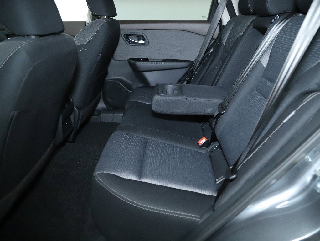 Certified 2023 Nissan Rogue SV image 14