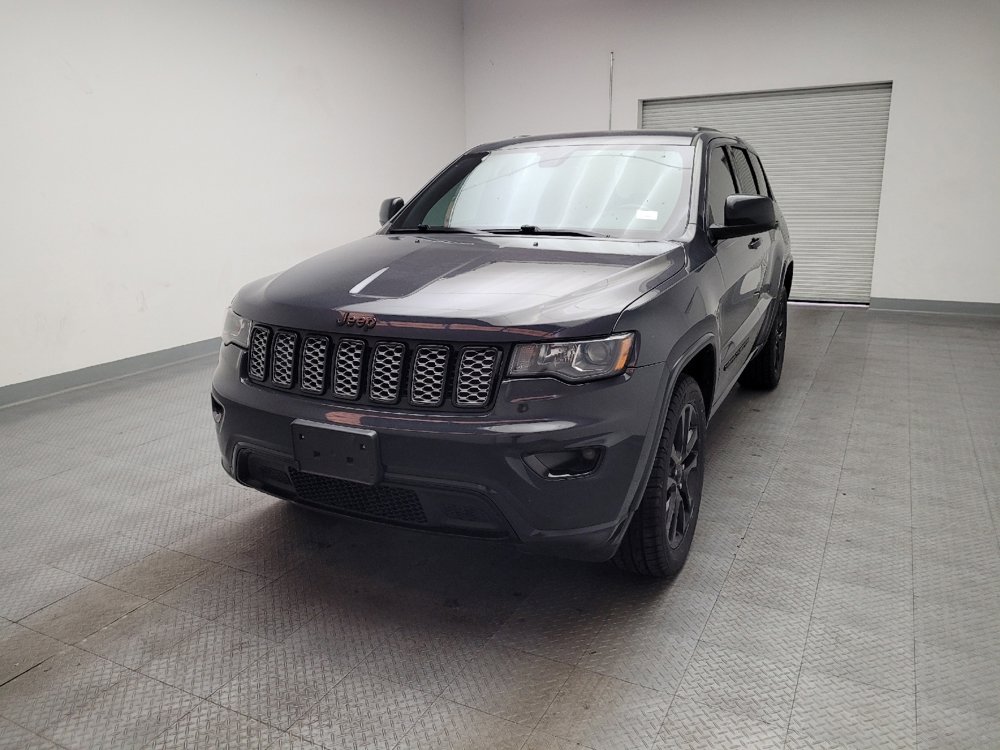Used 2018 Jeep Grand Cherokee Altitude AWD/4WD image 15