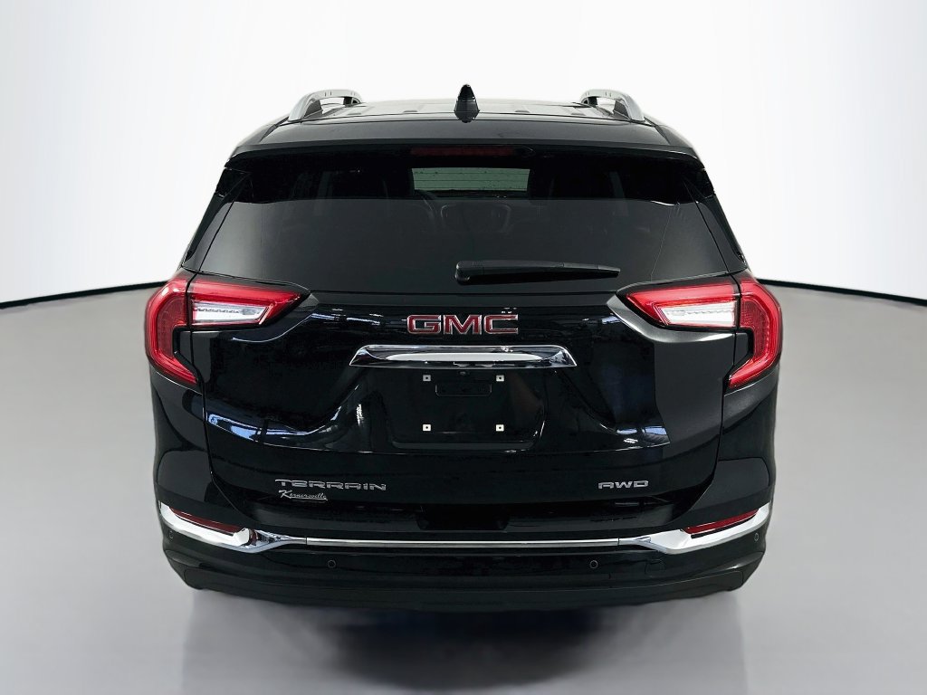 Used 2024 GMC Terrain Denali w/ Black Diamond Edition AWD/4WD image 6
