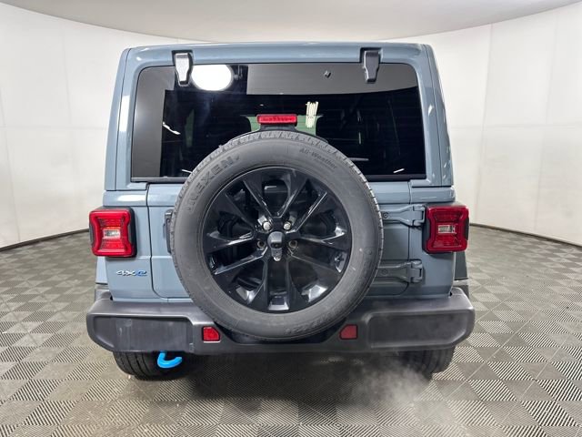 Used 2024 Jeep Wrangler Unlimited Sahara w/ Technology Group image 4