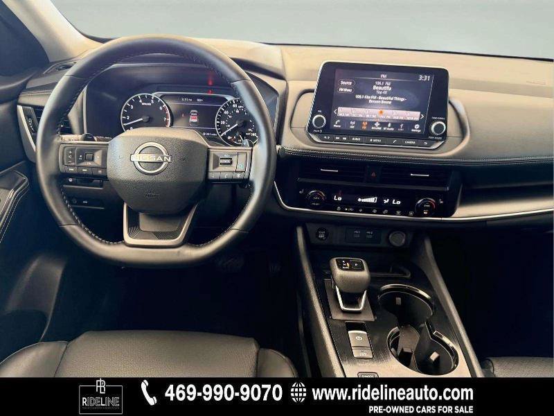 Used 2025 Nissan Rogue SV w/ SV Premium Package FWD image 12