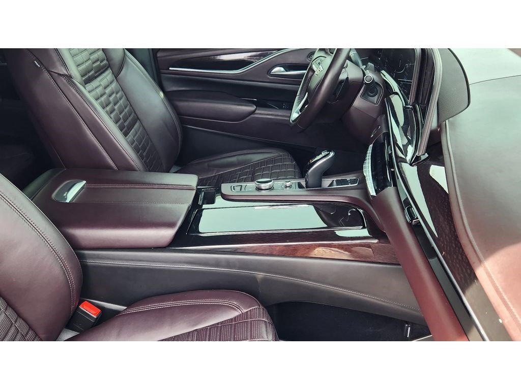 Certified 2023 Cadillac Escalade Premium Luxury Platinum w/ LPO, Radiant Package image 22