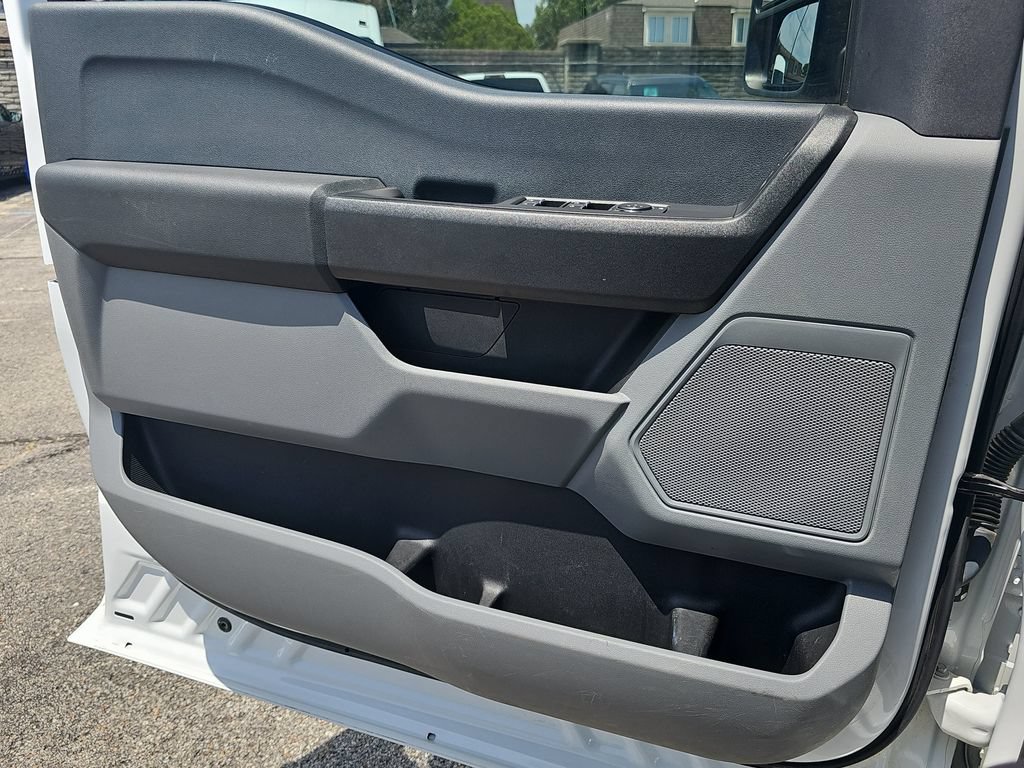 Used 2023 Ford F350 XL w/ 360-Degree Camera Package RWD image 25