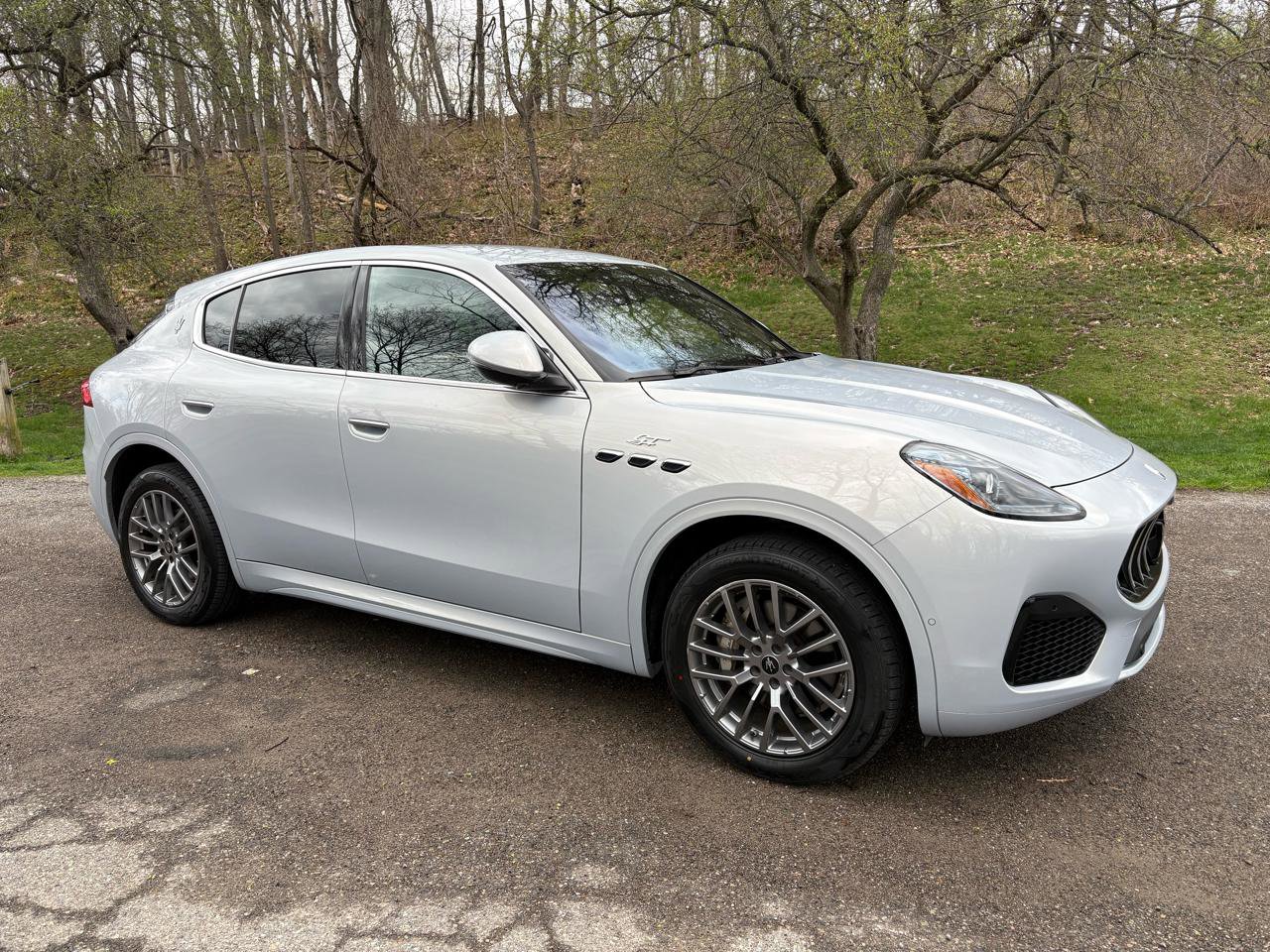 Used 2024 Maserati Grecale GT image 11