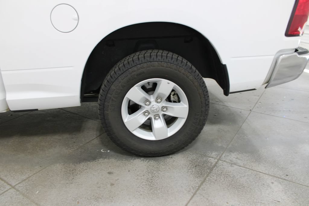Used 2024 RAM 1500 Classic SLT AWD/4WD image 33