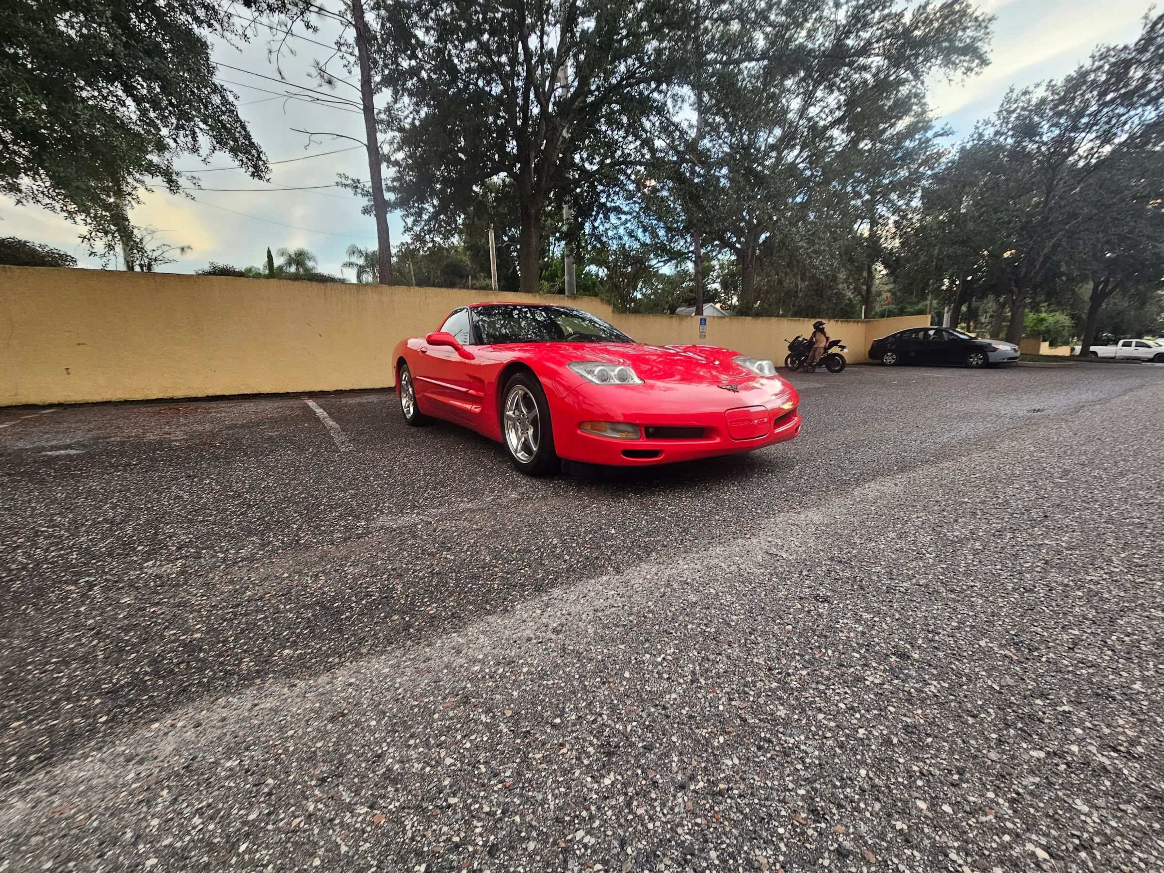 Used 2002 Chevrolet Corvette Coupe w/ Preferred Equipment Group2 RWD image 12