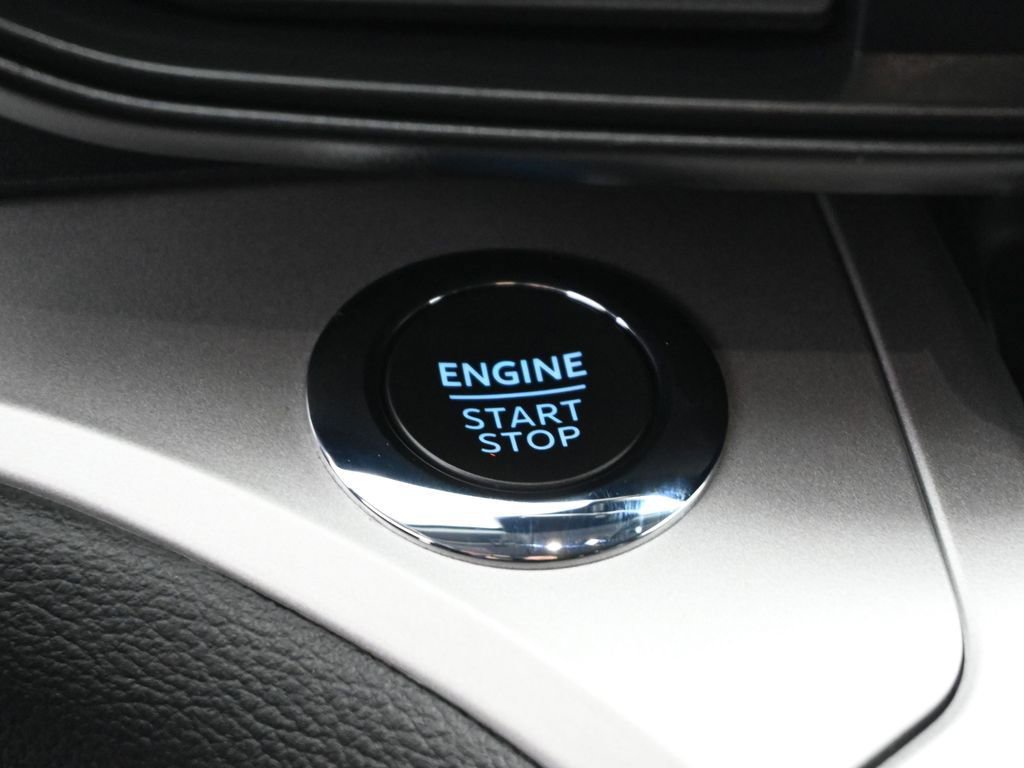 Used 2022 Ford Explorer XLT image 14