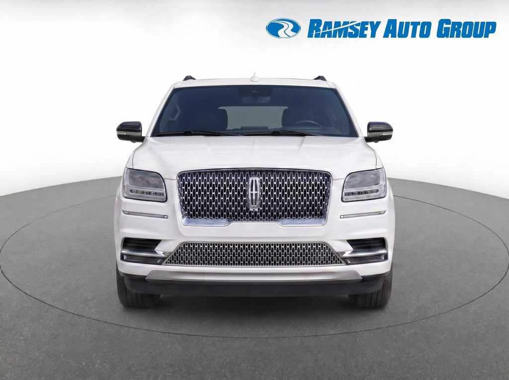Used 2019 Lincoln Navigator Reserve AWD/4WD image 5