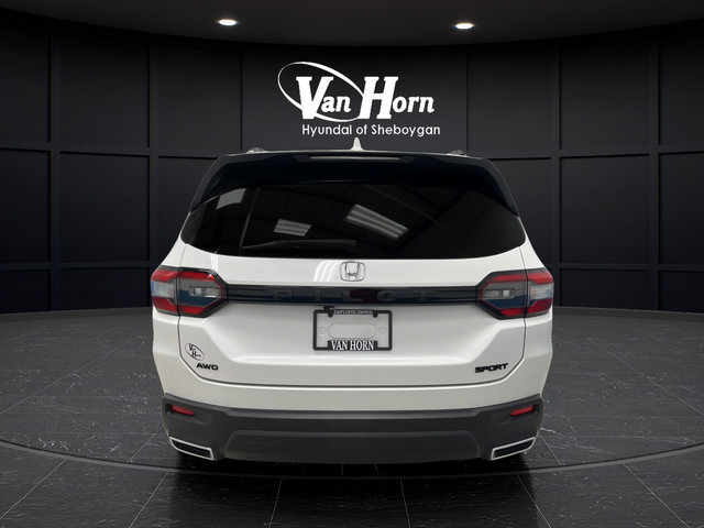 Used 2023 Honda Pilot Sport image 6
