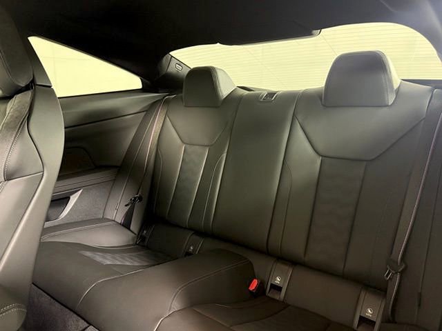 Used 2026 BMW M4 Competition image 28