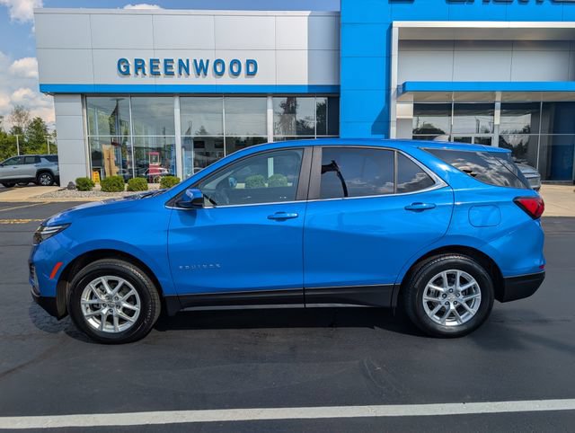 Used 2024 Chevrolet Equinox LT w/ LPO, Floor Liner Package AWD/4WD image 2