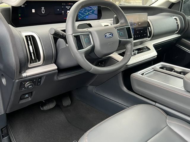 Certified 2025 Ford Expedition Max Active AWD/4WD image 19