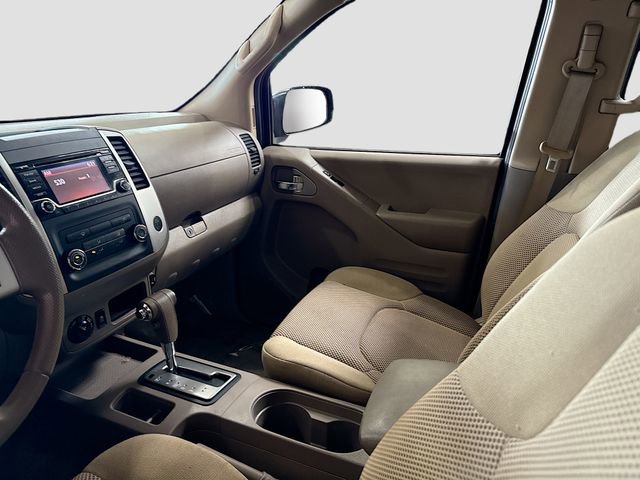 Used 2018 Nissan Frontier SV image 22