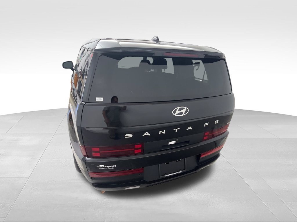 Used 2026 Hyundai Santa Fe SE AWD/4WD image 4