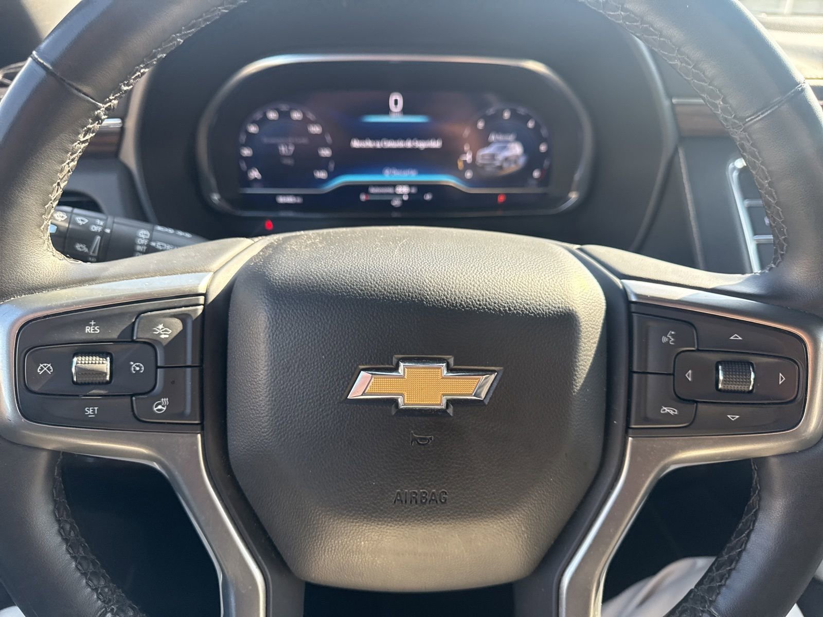 Used 2023 Chevrolet Suburban Premier image 14