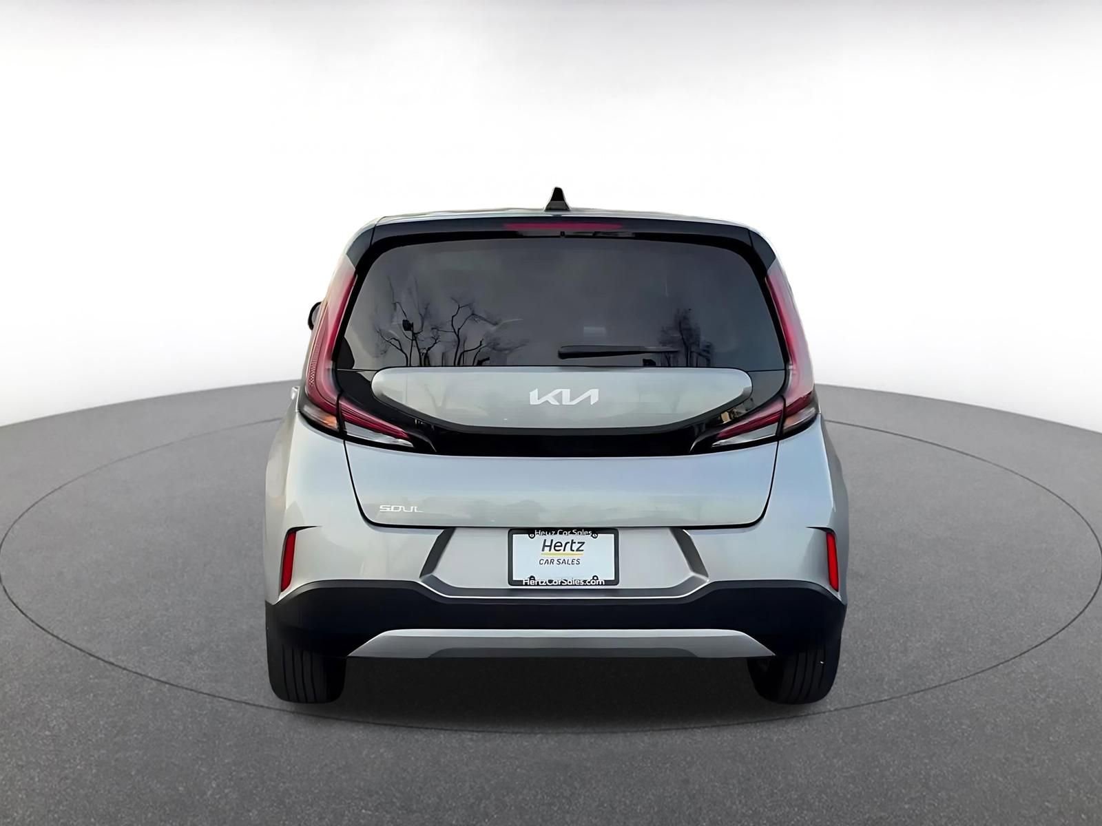 Used 2025 Kia Soul LX w/ LX Technology Package image 12
