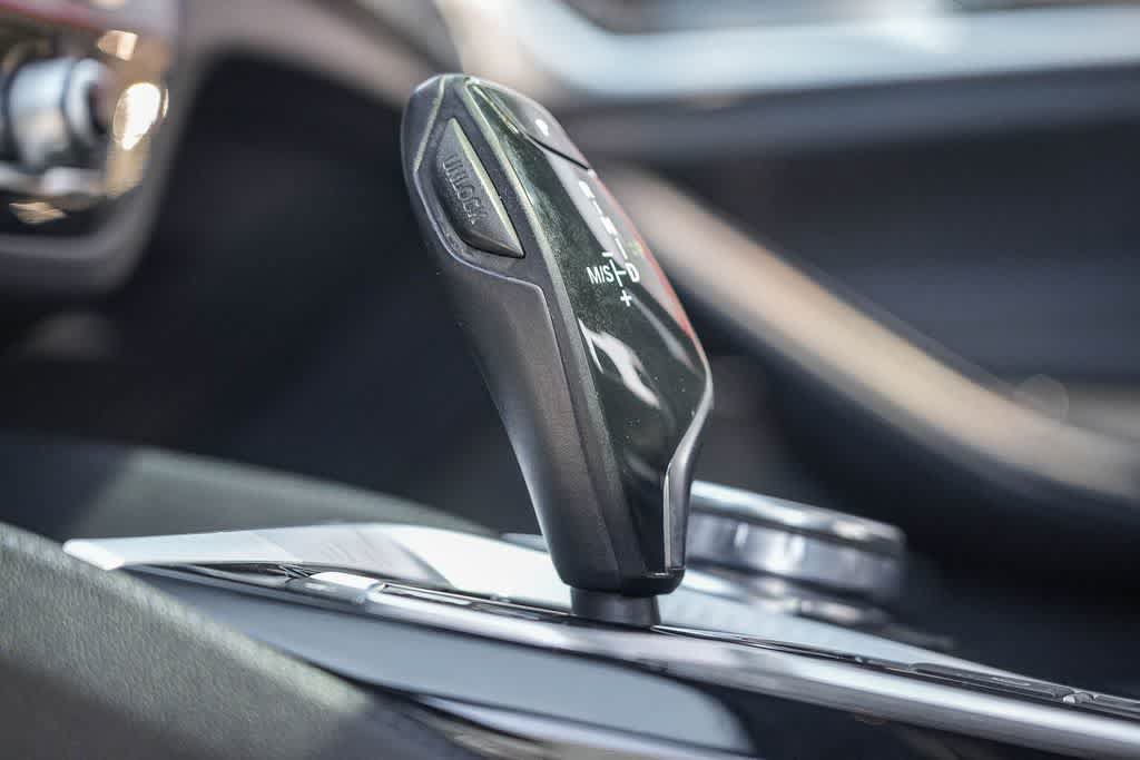 Used 2017 BMW 540i RWD image 23