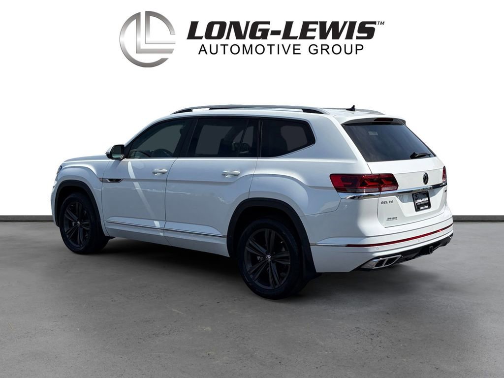 Certified 2022 Volkswagen Atlas SEL R-Line AWD/4WD image 4