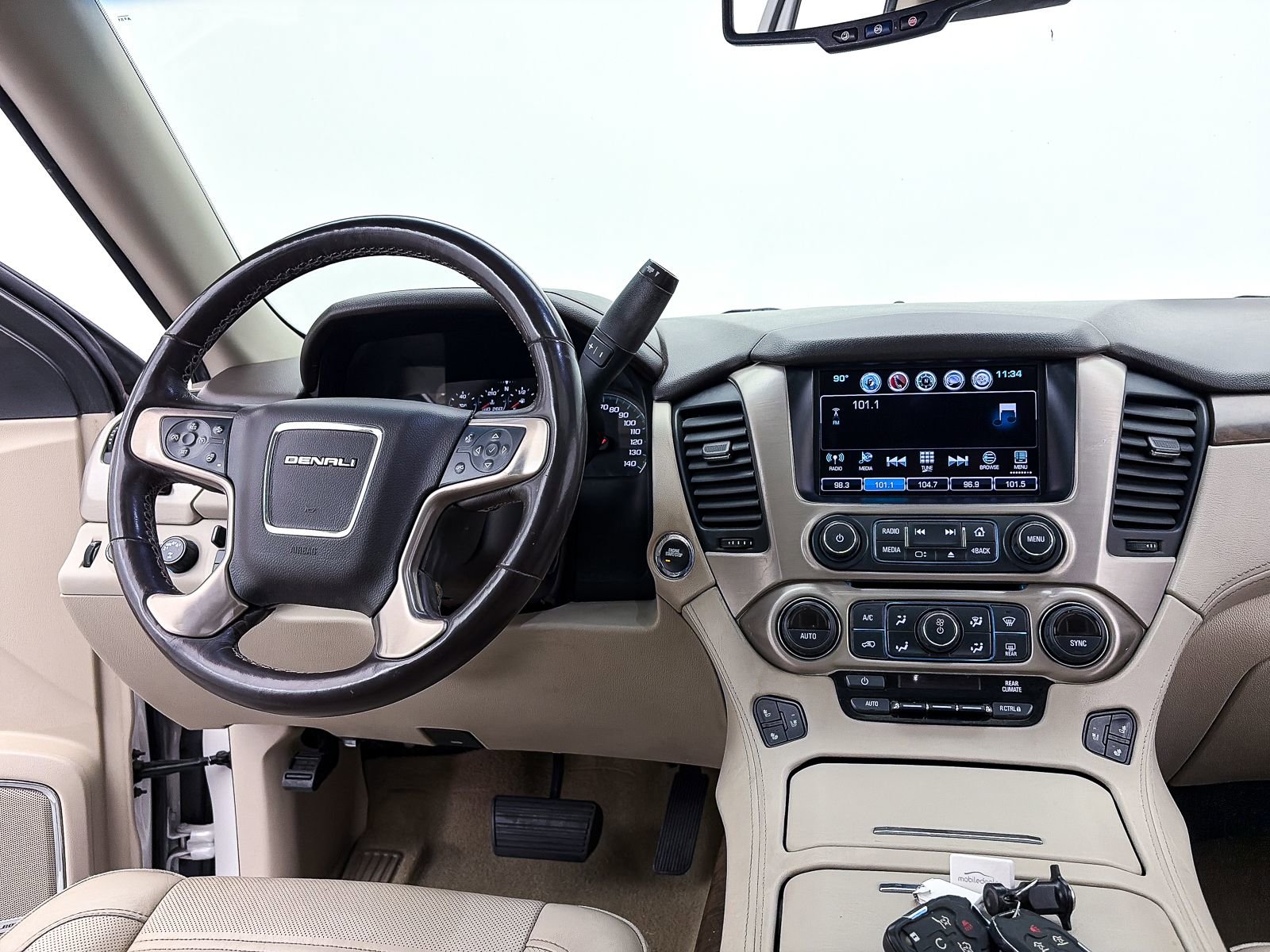Used 2018 GMC Yukon Denali w/ Denali Ultimate Package AWD/4WD image 7
