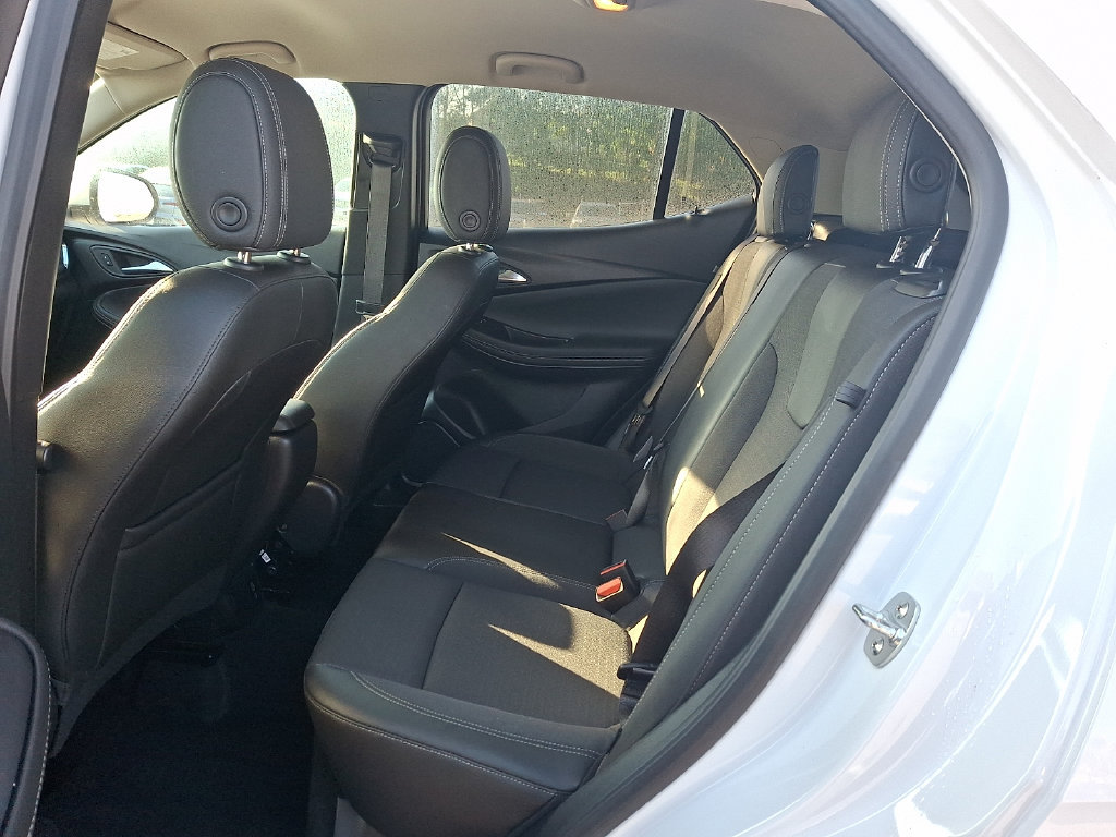 Used 2025 Buick Encore GX Preferred AWD/4WD image 10
