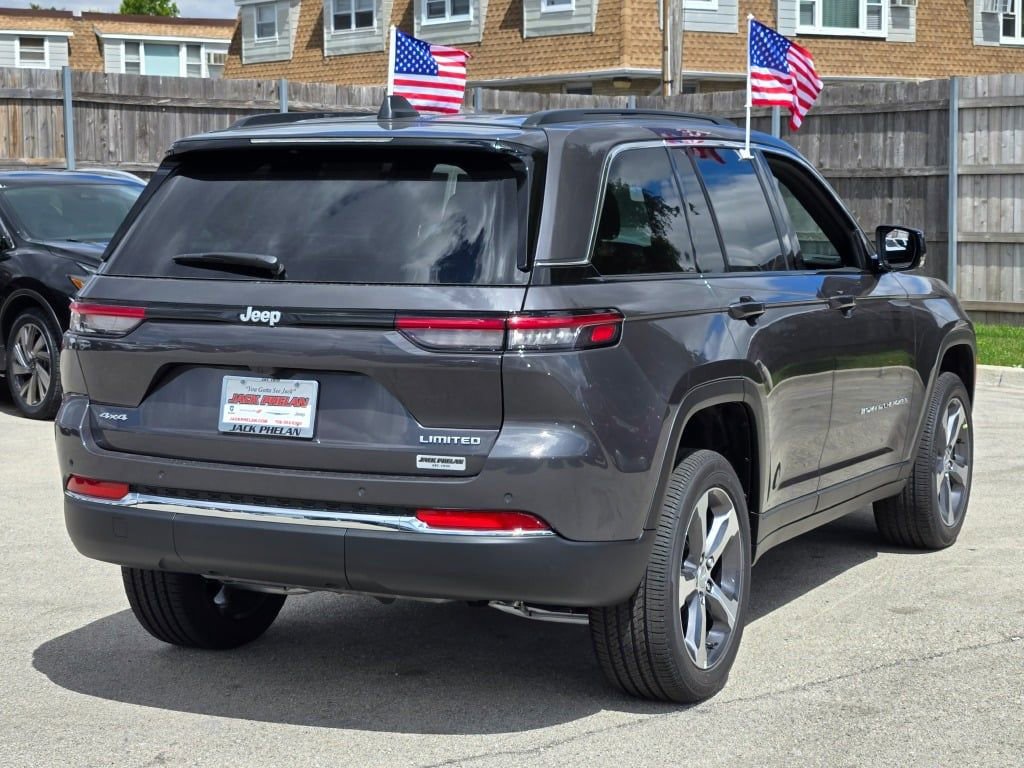 New 2025 Jeep Grand Cherokee Limited image 10