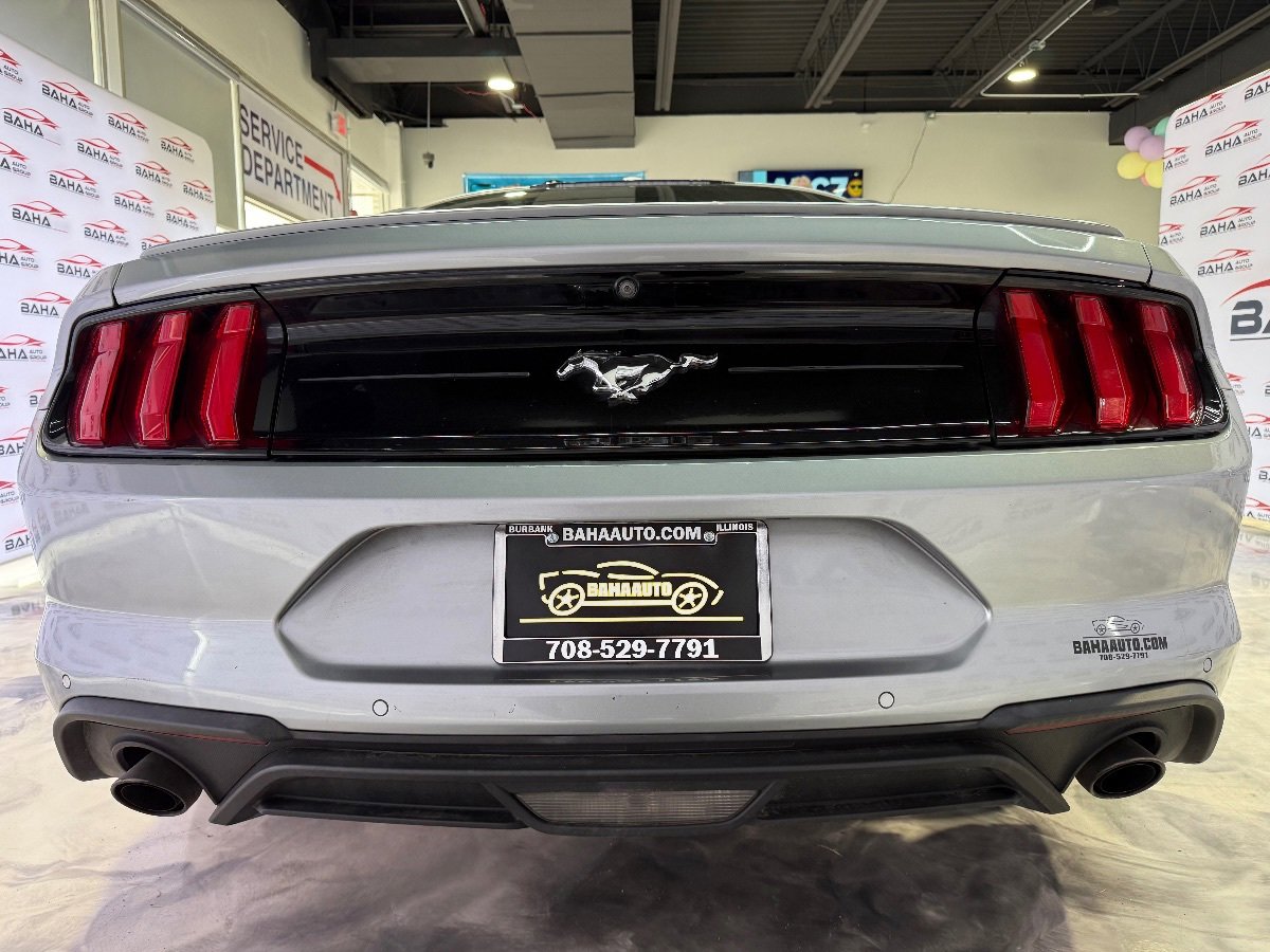 Used 2020 Ford Mustang Premium RWD image 9