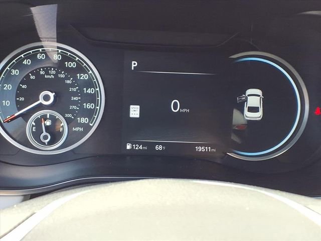 Used 2025 Genesis G70 2.5T RWD image 23