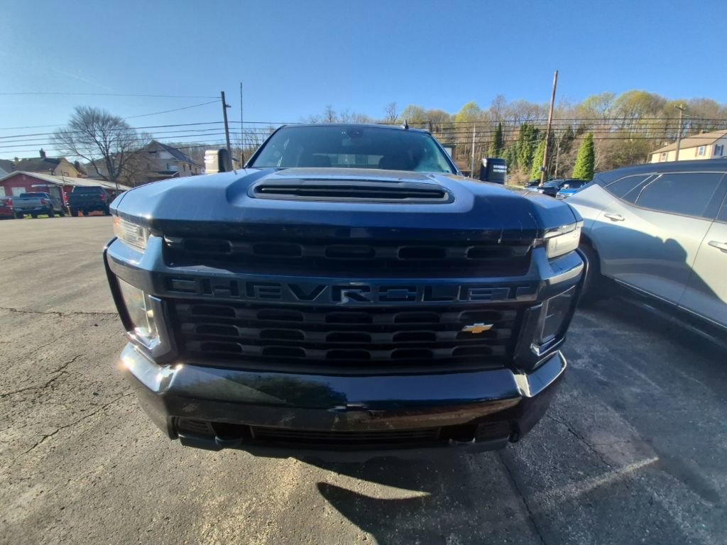 Used 2022 Chevrolet Silverado 2500 Custom w/ Custom Value Package image 2