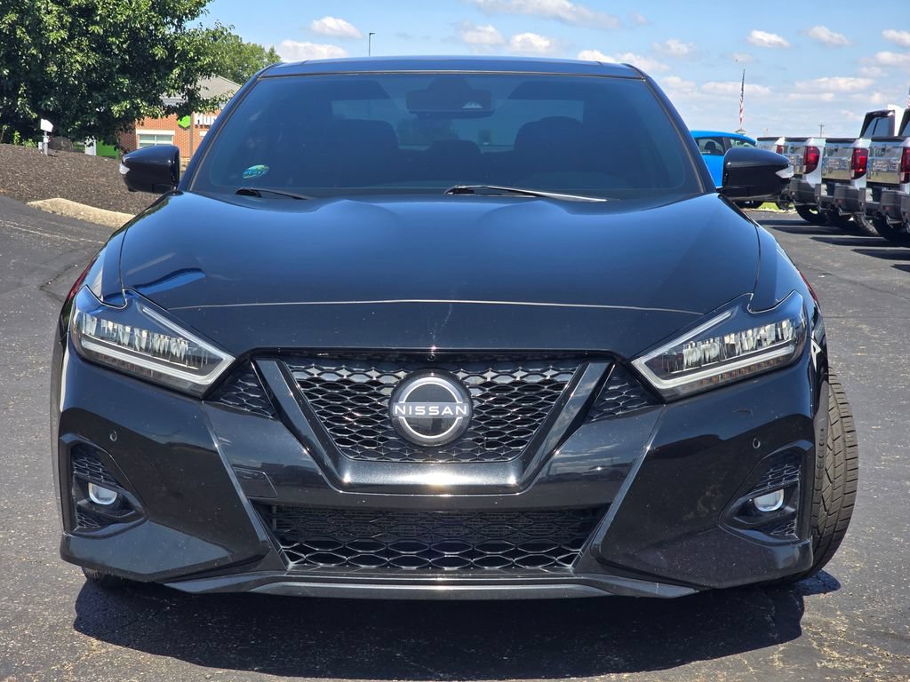 Used 2023 Nissan Maxima SR w/ Sport Mat Group FWD image 4